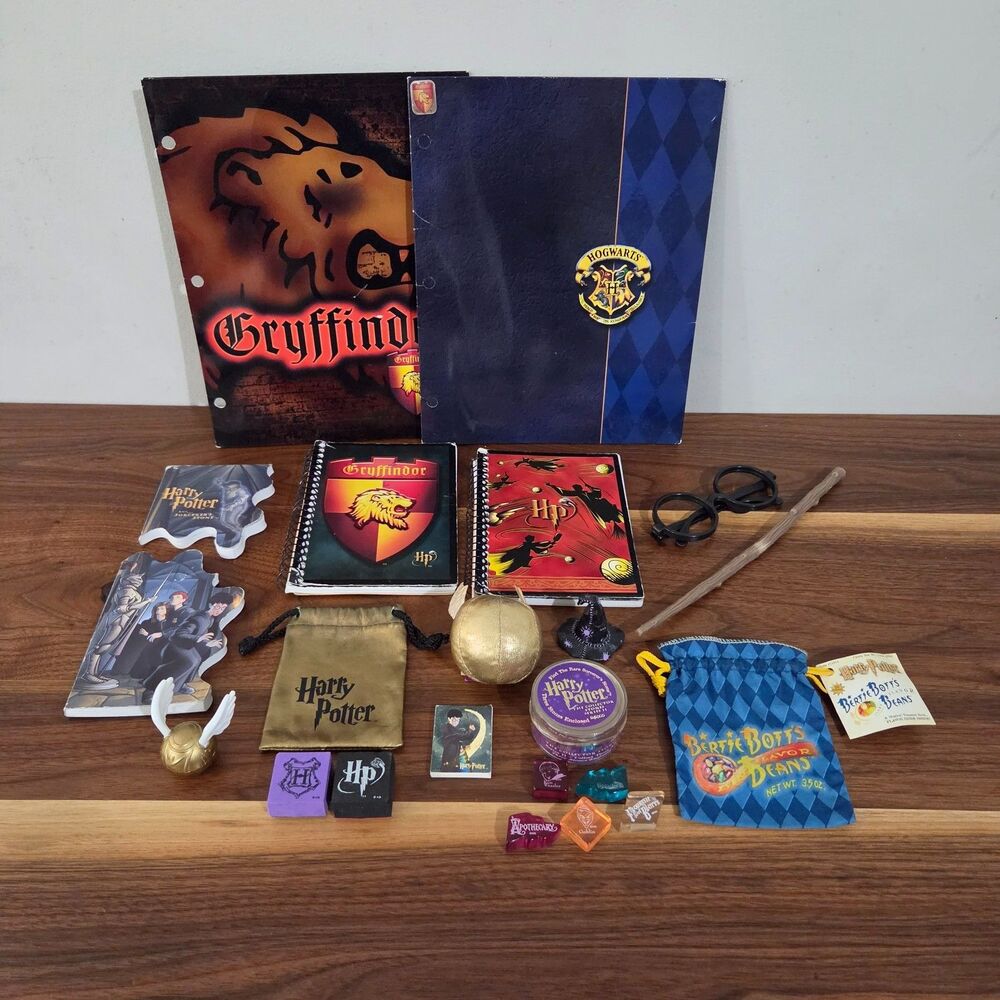 Harry Potter 2001 Collectibles Lot of 23 Folder Notebook Sorcerer Stones Vintage